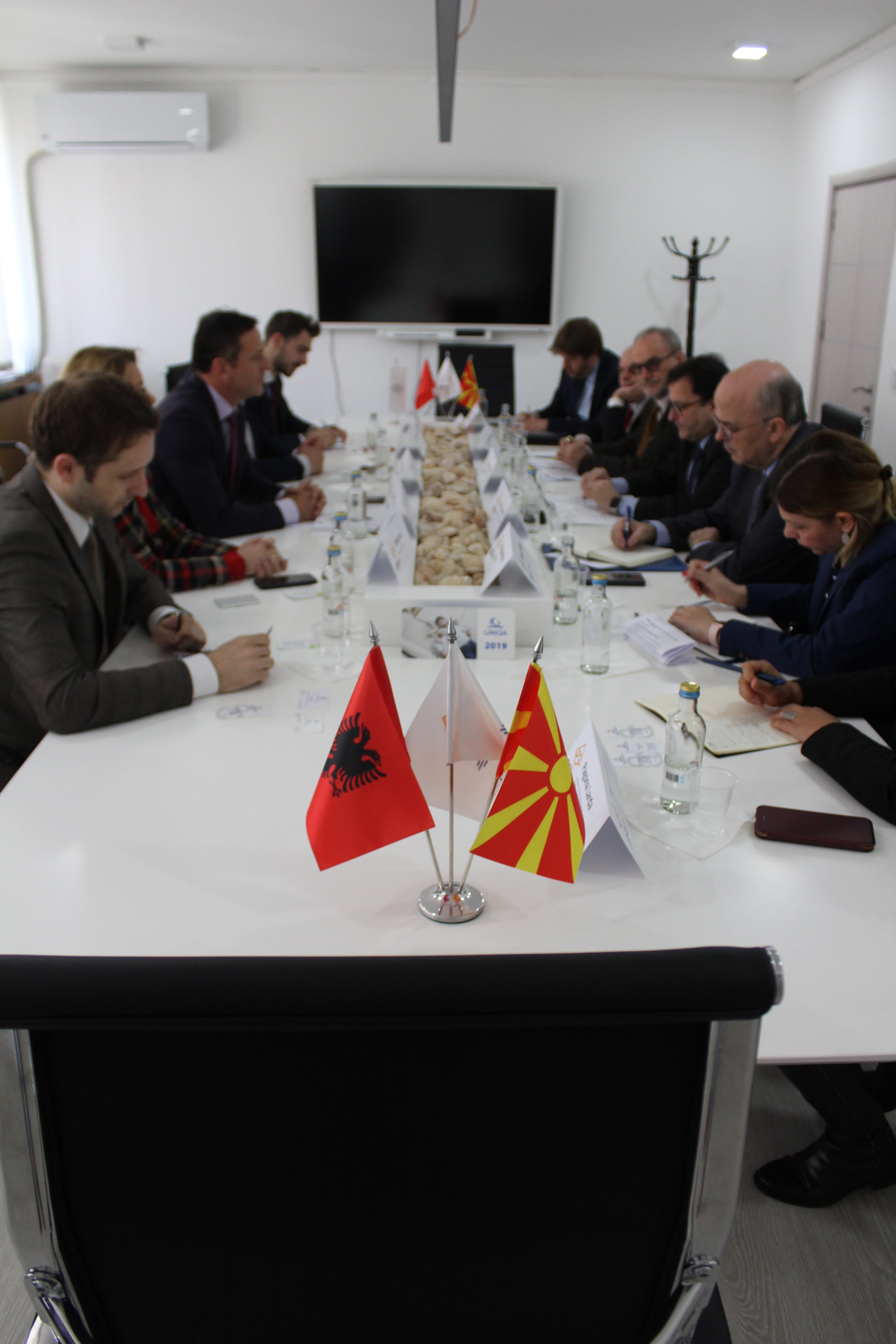 Delegacion i lartë nga Greqia në OEMVP