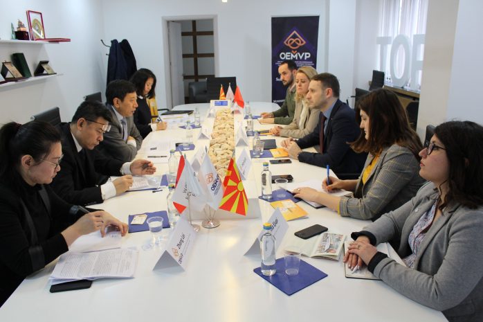 OEMVP zgjeron bashkëpunimin global