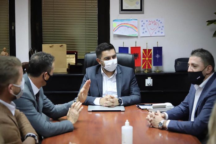 СКСЗМ на работна средба со Министерот за Економија