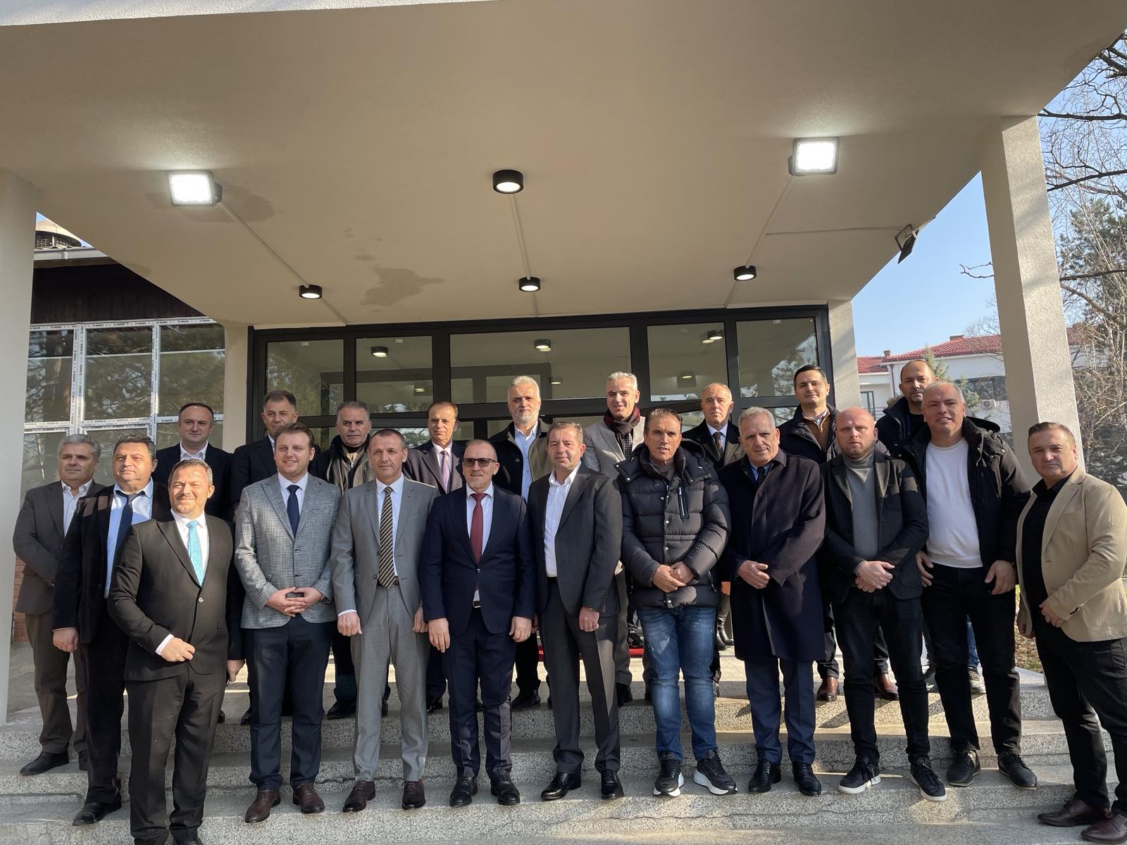 “Objekti ‘C’ i Universitetit Nënë Tereza shpallet monument i kontributit të OEMVP-së: Arsimi dhe Fuqia Punëtore në fokus”