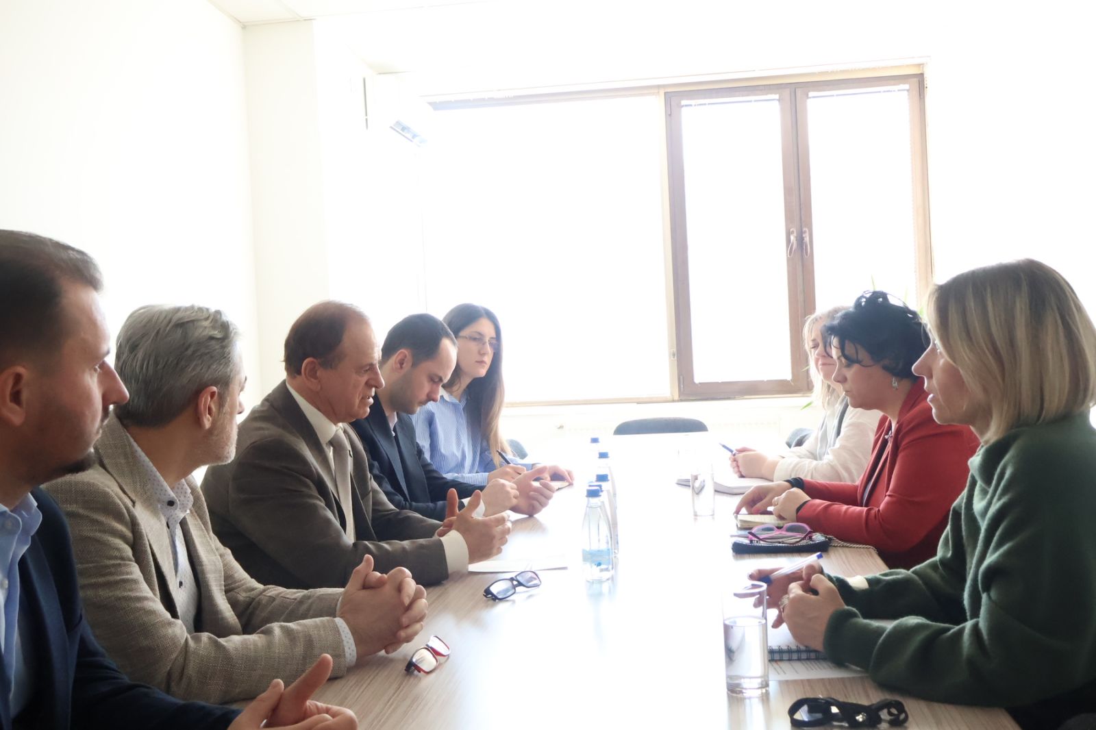 Раководството на СКСЗМ оствари средба со директорката на УЈП. Се дискутираше за   прашања од значење за членството на Комората